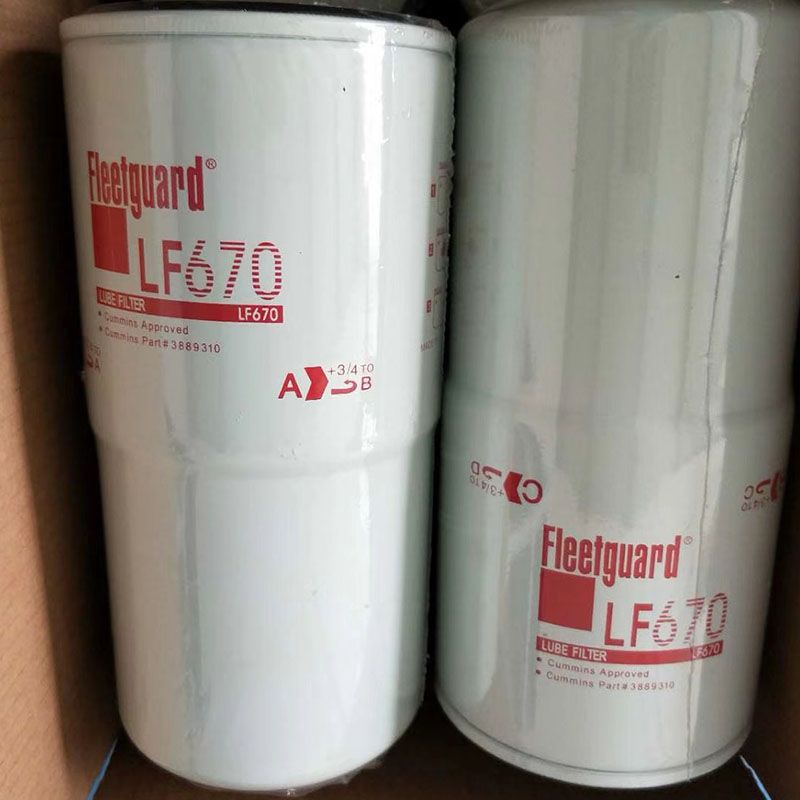 Fleetguard Oil Filter LF670